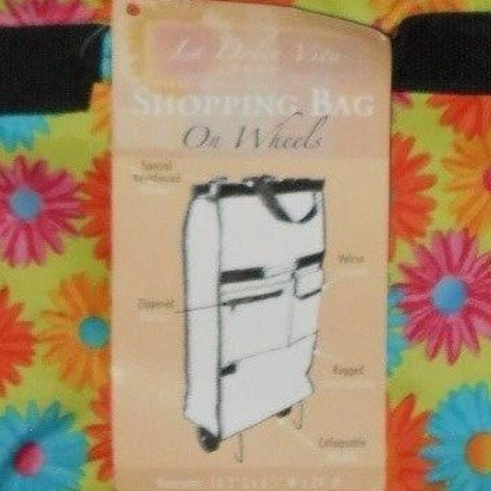 Beautifully Designed Shopping bag on wheels - Picture 5 of 7